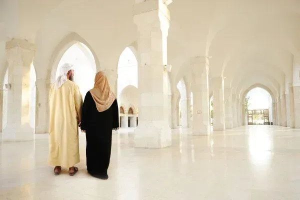 Top 6 Matchmakers & Dating Apps For Arab Singles