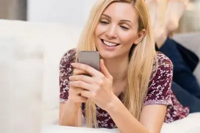 9 Tinder Messages That Will Make Her Laugh (&#038; Respond!)