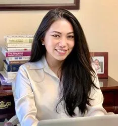 Seattle Love Broker Reviews [Can Matchmaker Monique Le Find Your Soulmate?]