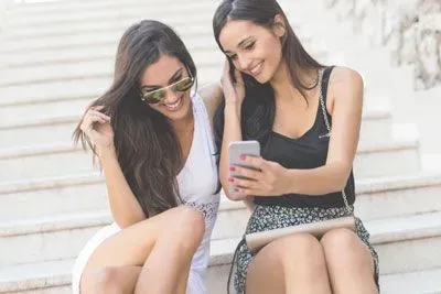 12 Best Bumble Profiles For Men [Customize &#038; Use Right Now!]