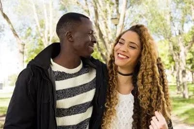 Facebook Dating vs Tinder: Which Is Better?