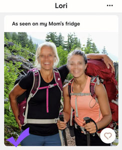 7 Ways To Attract Better Matches With Your Hinge Photos! 11 Hinge photo tip for girls example