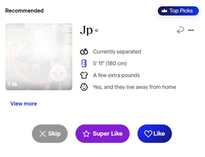 Purple star Super Like button on Match.com